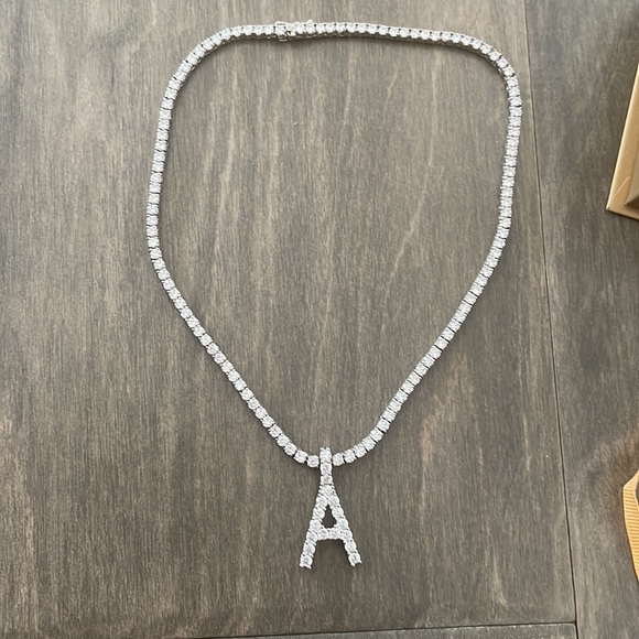 The M Jewellers Initial necklace - Picture 3 of 4